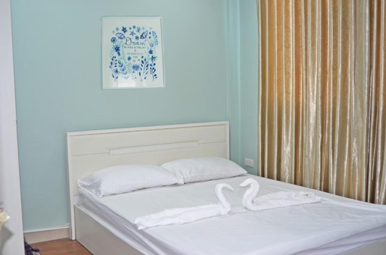 Baanpin Hotel & Cafe Μπανγκόκ Εξωτερικό φωτογραφία